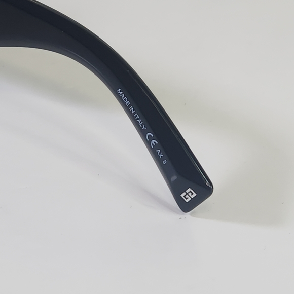 Givenchy Black Sunglasses Oversize Square Sunglasses. Made In Italy GV7178s 71mm - Picture 7 of 16